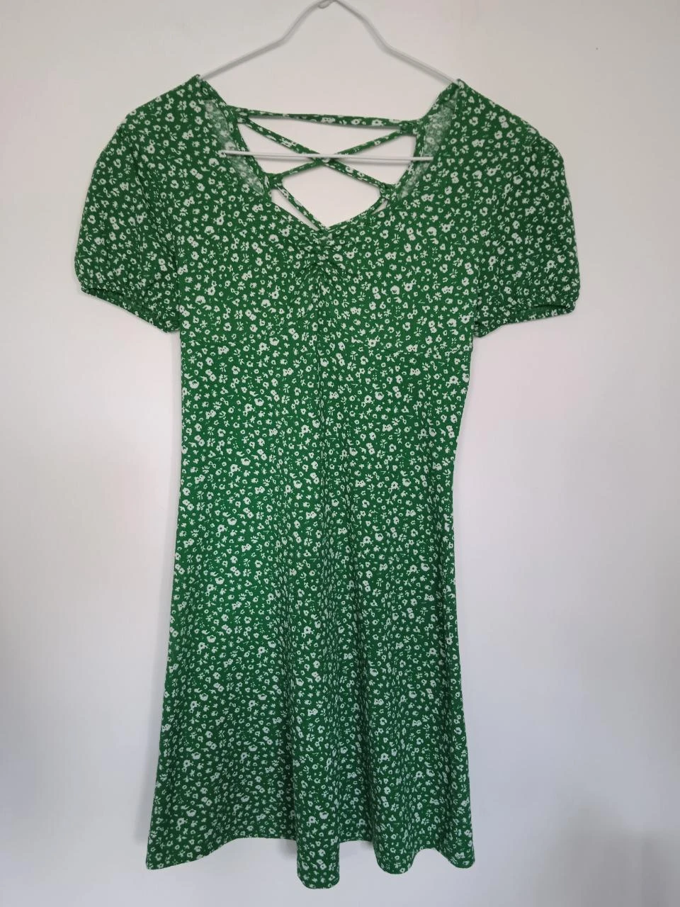 Set van 2 zomerjurken, één groen en één zwart, beide met patronen maat 36 – photo 2